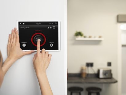 home-automation-with-tablet